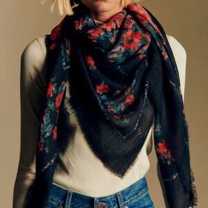 Sézane NWT Pio Scarf in Helin Print